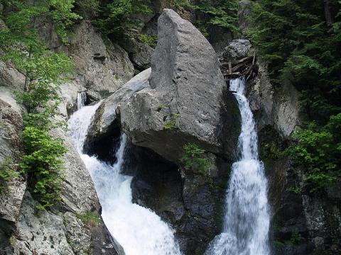 Bash Bish Falls in Massachusetts Bash Bish Falls in Massachusetts