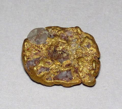 Black Hills gold-quartz nugget Gold-quartz nugget from the Black Hills of South Dakota
