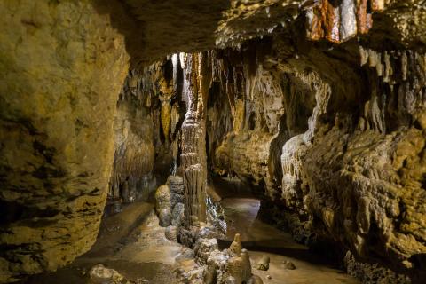 Cave of the Mounds, Wisconsin Cave of the Mounds National Natural Landmark, Wisconsin