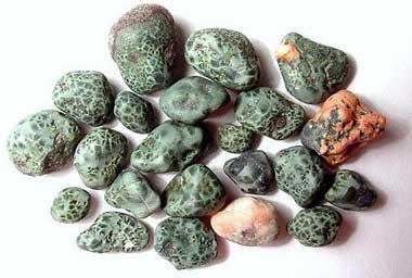 Chlorastrolite pebbles Chlorastrolite pebbles