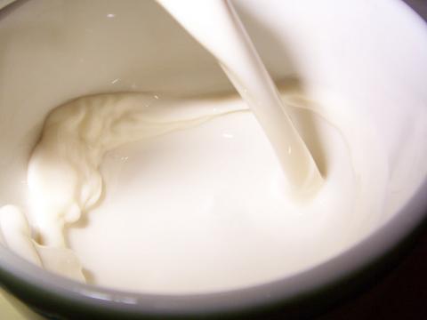 Milk Pouring milk