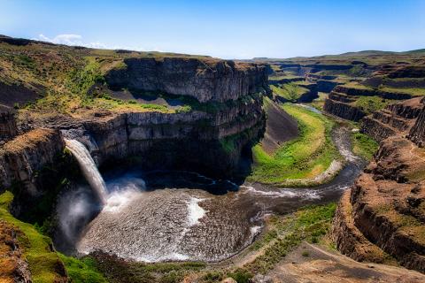 Palouse Falls in Washington Palouse Falls - official state waterfall of Washington.