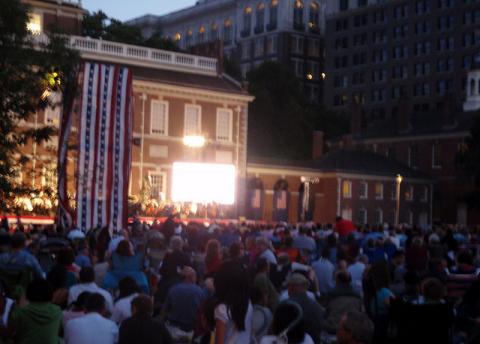 Philly POPS performs on Independence Mall Philly POPS performs on Independence Mall