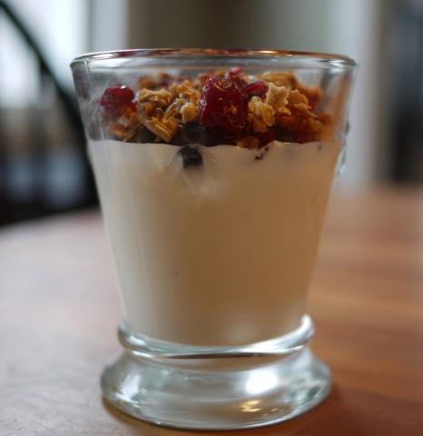 Yogurt with granola Yogurt with granola