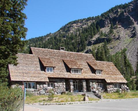 Crater Lake Superintendent's residence Crater Lake Superintendent's residence: a national historic landmark